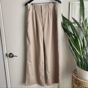 Abercrombie & Fitch Tailored Wide Leg Pants in Light Khaki